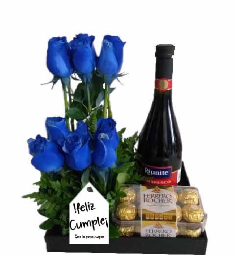 vino,rosas azules y chocolates en caja