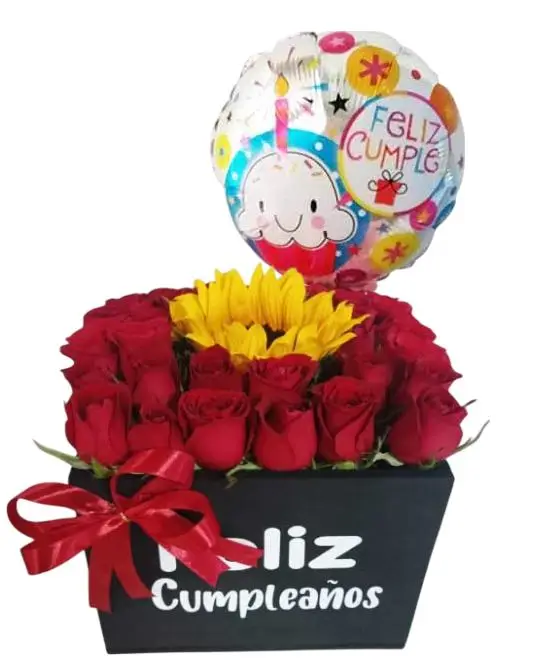 caja de madera  con 30 rosas,un girasol y globo,servicio a domicilio en veracruz y boca del rio