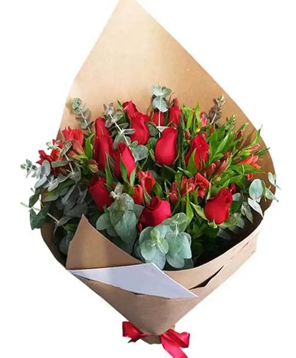 ramo con 12 rosas y alstromerias Florería en Veracruz y Boca del Río: ¡Envío a domicilio! Encuentra las mejores flores y arreglos florales para cualquier ocasión
