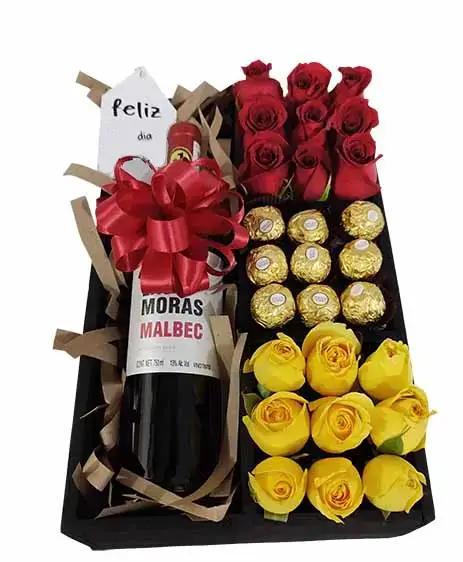 caja con rosas rojas y amarillas chocolates y vino